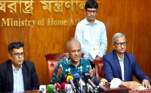 আইনশৃঙ্খলা রক্ষাকারী বাহিনীর কার্যক্রম আজ সোমবার সন্ধ্যার পর থেকেই টের পাওয়া যাবে  স্বরাষ্ট্র উপদেষ্টা 