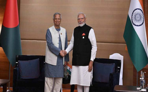 ব্যাংককে প্রধান উপদেষ্টা ড. মুহাম্মদ ইউনূস ও ভারতের প্রধানমন্ত্রী নরেন্দ্র মোদীর মধ্যকার অনুষ্ঠিত বৈঠকটি 