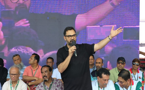 স্বৈরাচারবিরোধী আন্দোলনে শহীদদের শ্রদ্ধা জানিয়ে আমিনুল হক: মানবিক বাংলাদেশ গড়ার প্রত্যয় 