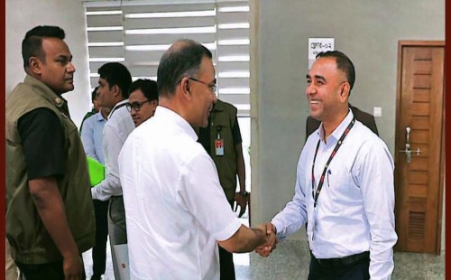 প্রধানমন্ত্রী তারেক রহমানের সাথে ভোক্তা অধিকারের জব্বার মণ্ডলের সৌজন্য সাক্ষাৎ 